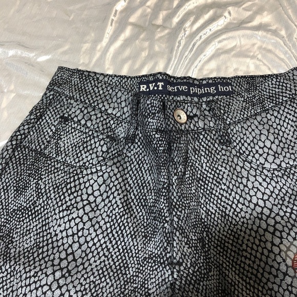 snakeskin pants - Picture 4 of 4